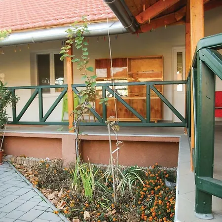 Two-bedroom In Apartment Morahalom