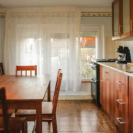 Two-bedroom In Morahalom